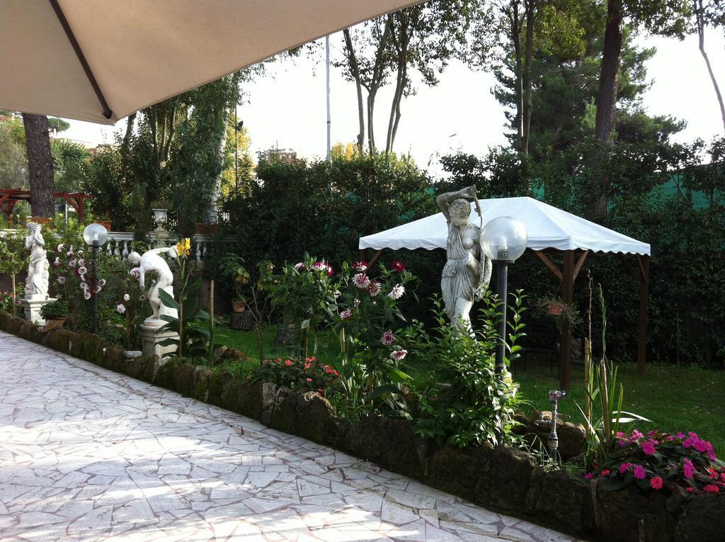 Romulus Hotel 3*