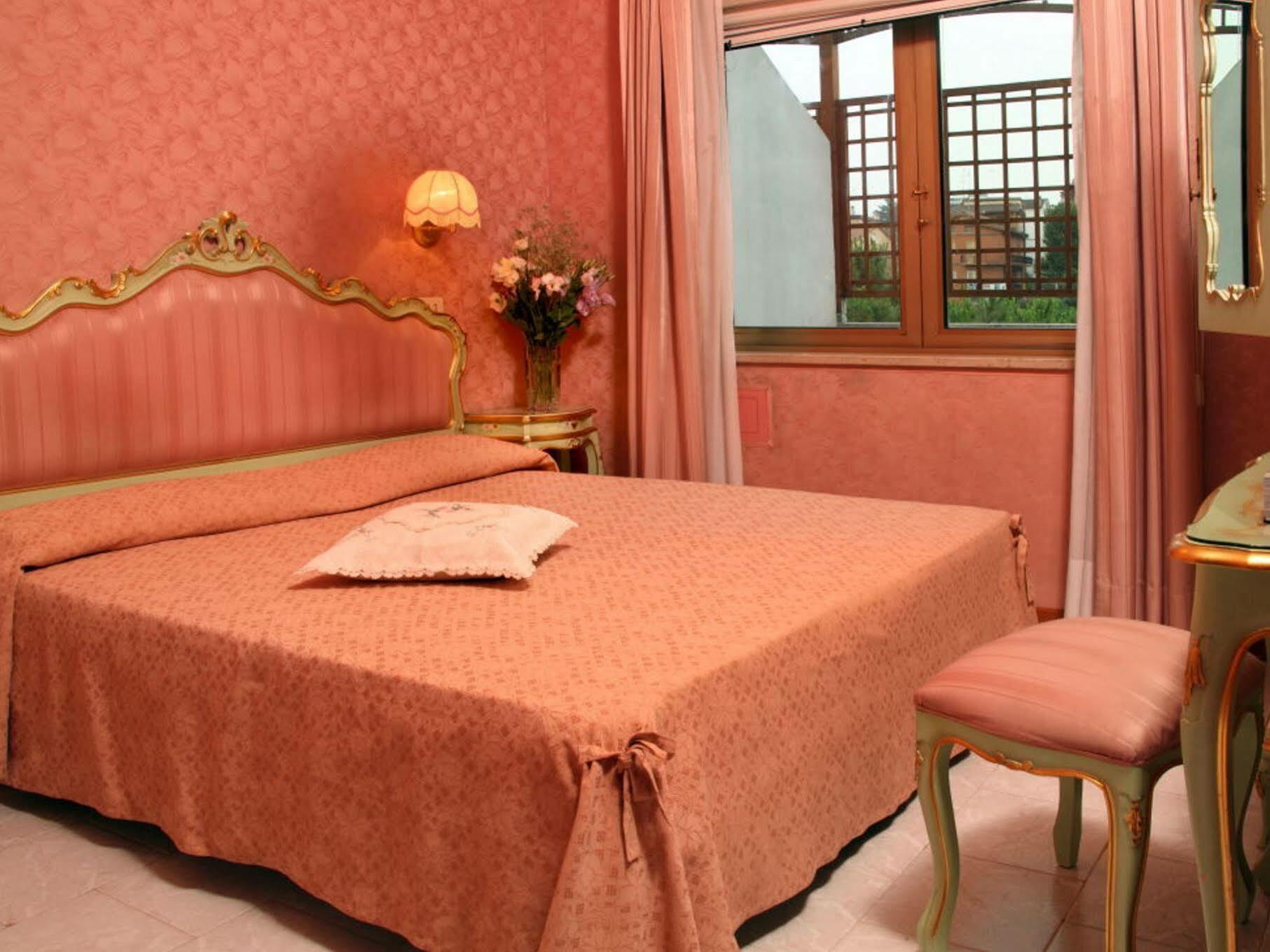 Hotel Romulus