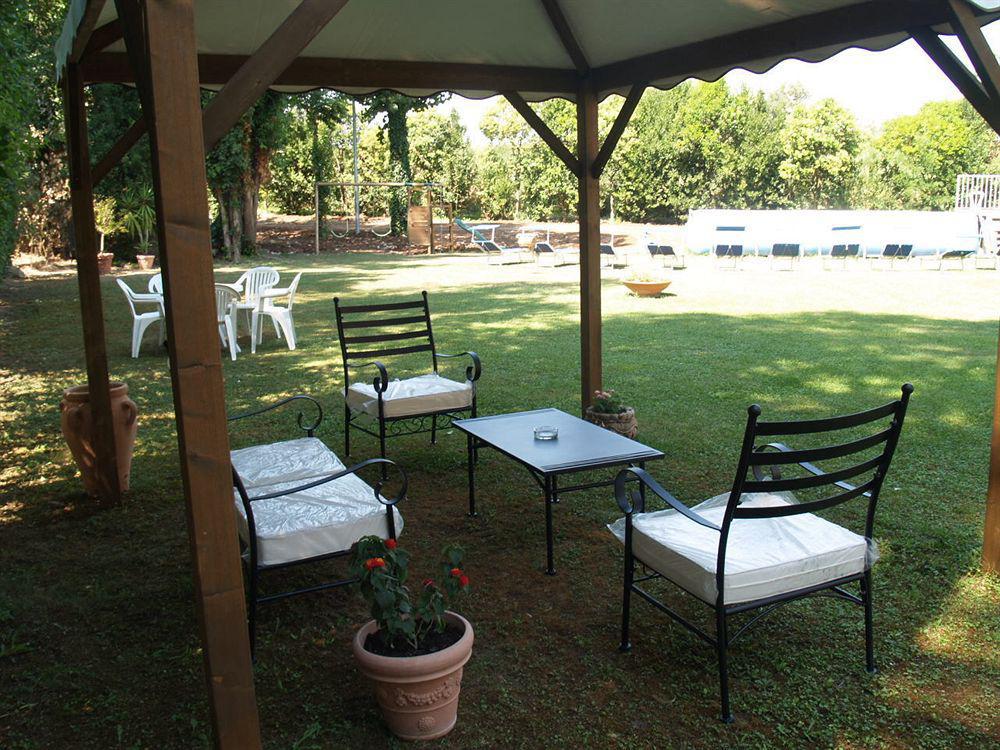 Romulus Hotel